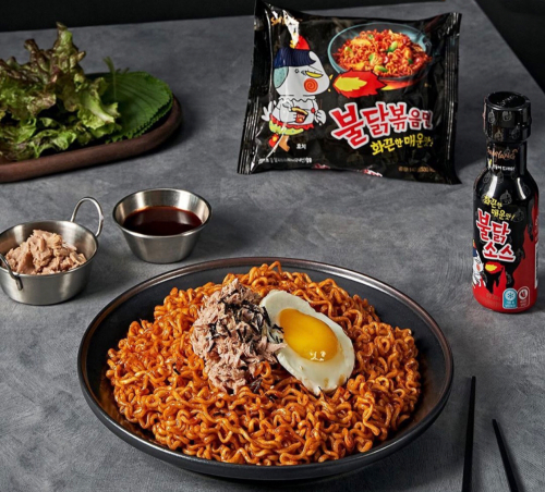 Корейская лапша очень острая со вкусом курицы SAMYANG Buldak Hot Chicken Flavor Ramen 140g (Корея)