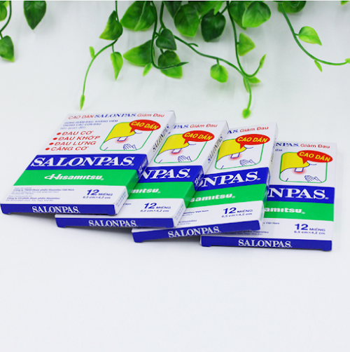 Обезболивающий пластырь Салонпас Salonpas 6,5х4,2 12шт (Вьетнам)